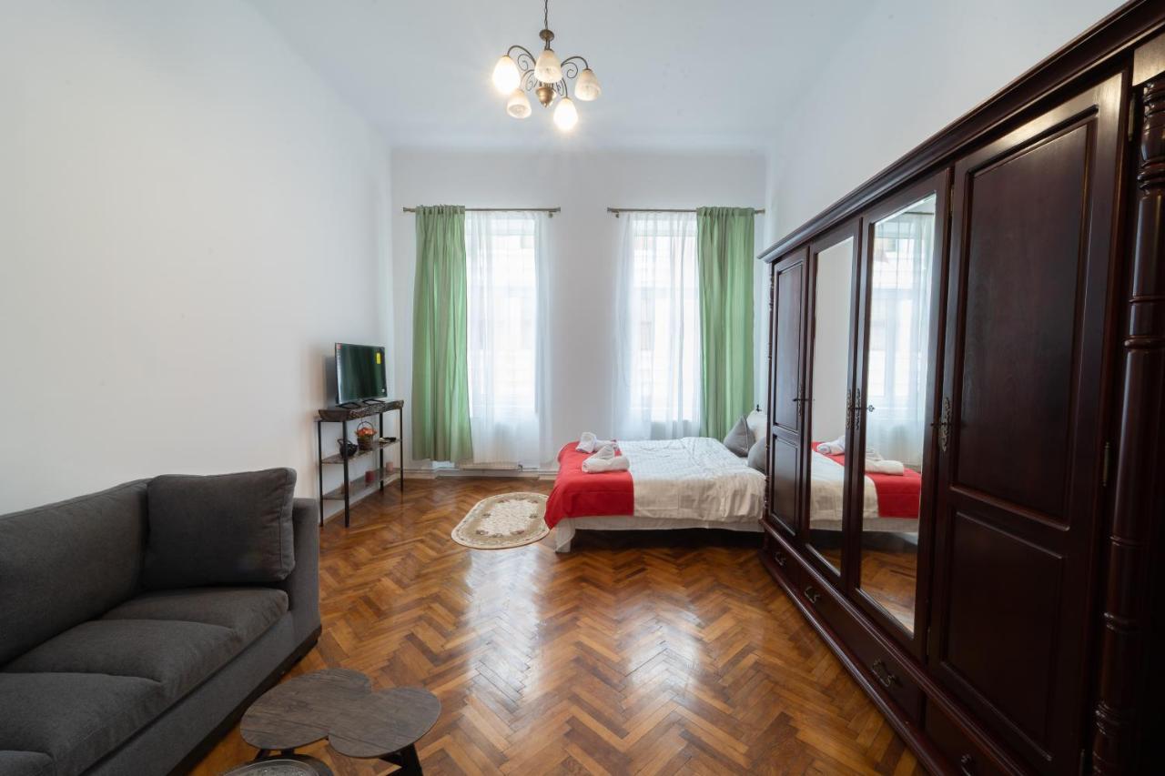 Villa 5* Noble House In Historic Center Cluj-Napoca Exterior foto